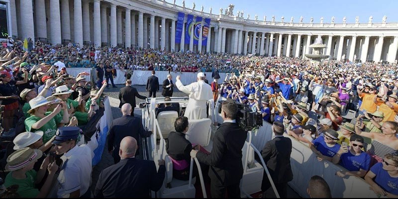 Róma - A Szentatya beszélgetése a ministránsokkal
