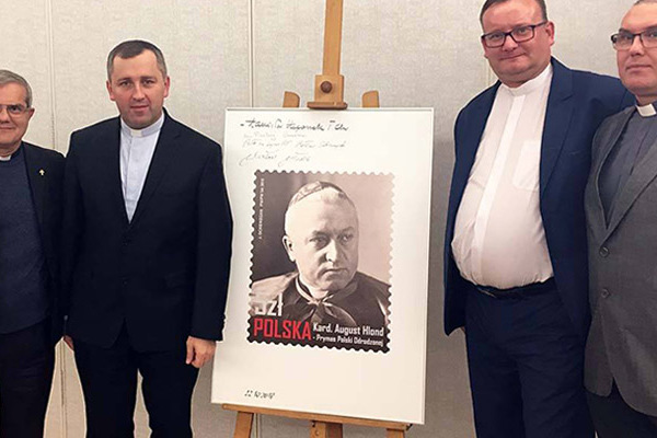 Lengyelország – August Hlond 70. égi születésnapján