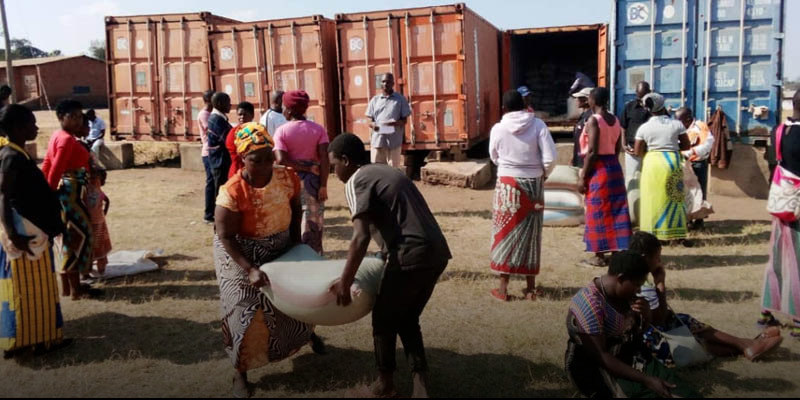 Malawi – Kukoricát adományoztak a szaléziak a családoknak