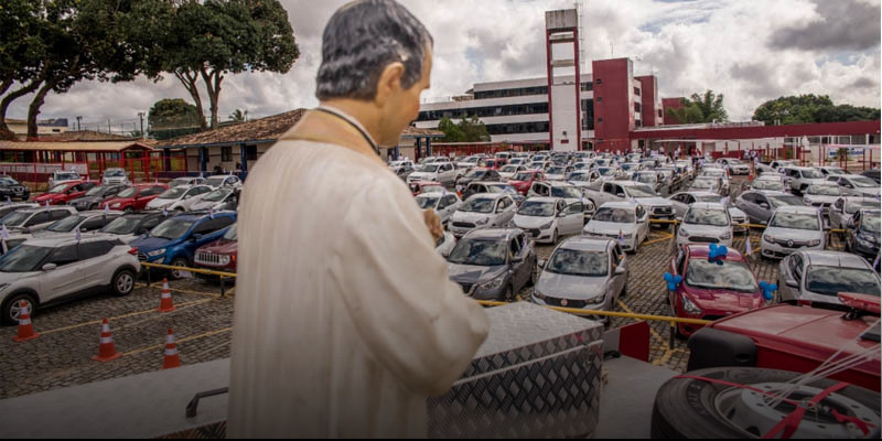 Brazília - Több mint 200 autó vett részt a "Carreata Com Dom Boscón"