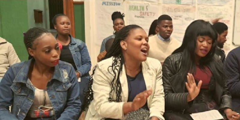 Dél-Afrika – „A változás hullámai” szalézi program a fiataloknak és a nőknek is segít