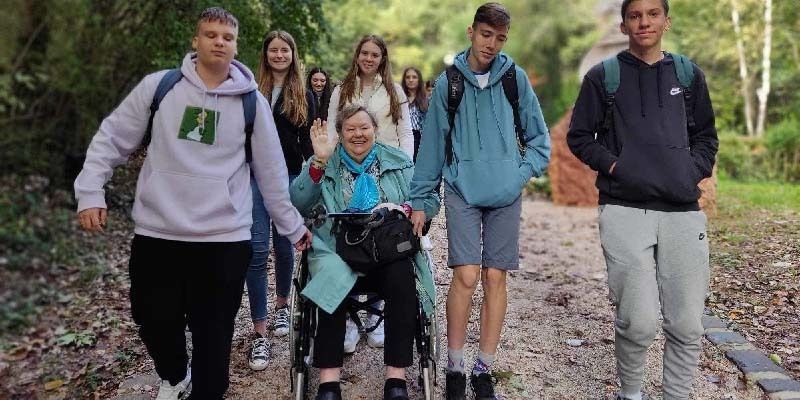 Péliföldszentkereszt - „72 óra kompromisszum nélkül…” - fiatalok az idősekért