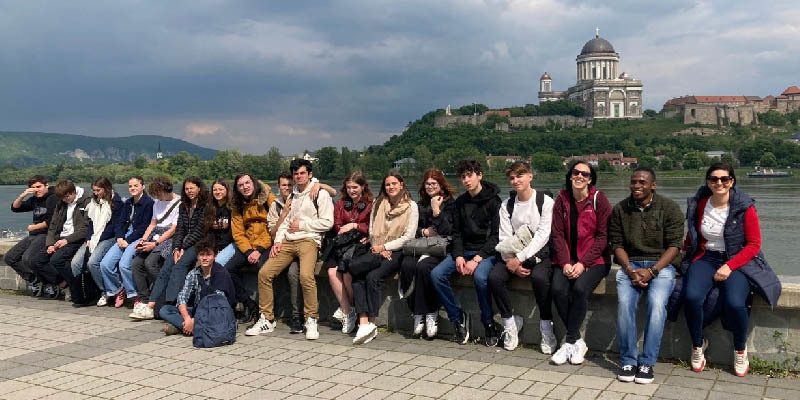 Nyergesújfalu – Francia kapcsolat