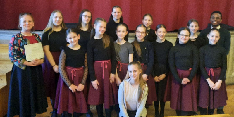 Nyergesújfalu - Aranyérmes lett a Zafféry Énekkar! 