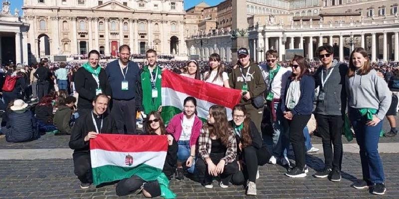 Kazincbarcikai szalézi fiatalok jubileuma Rómában