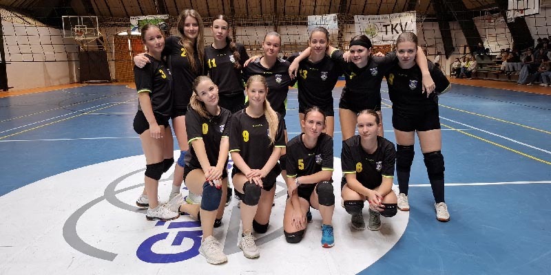 Nyergesújfalu - Vármegyei bronzérem a Röplabda Diákolimpián!