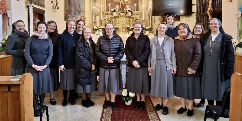 Oladon jártak a Don Bosco Nővérek