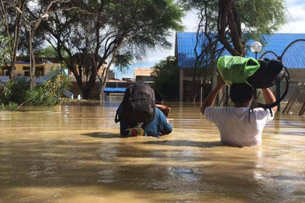 Peru - Az Piura folyó elárasztotta a Don Bosco Kollégiumot