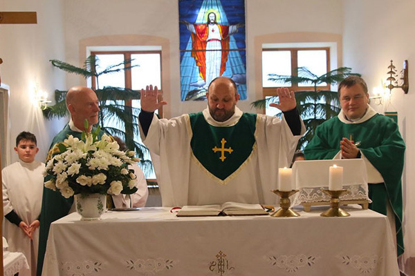 Szombathely – Templomuk húszéves jubileumát ünnepelték Petőfi-telepen