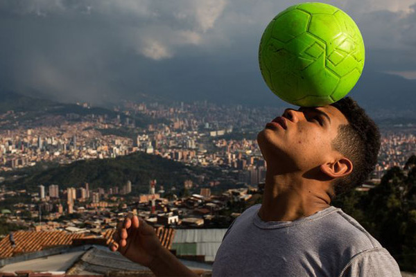 Kolumbia – Nyomor helyett foci