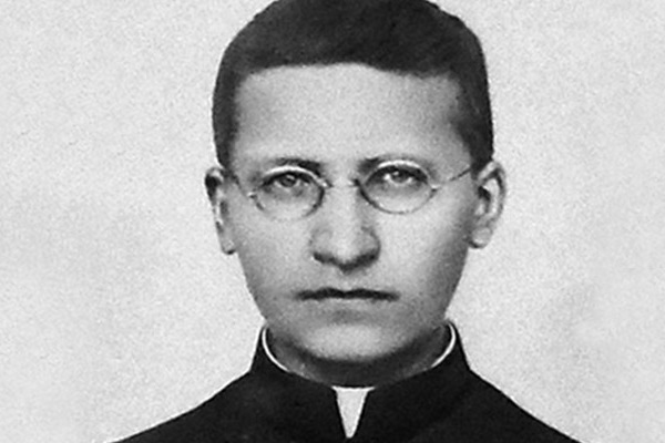 Komorek Rudolf szalézi misszionárius, a szegények apostola