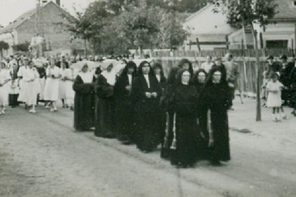 Mesél a szalézi múlt – A Don Bosco Nővérek Magyarországon