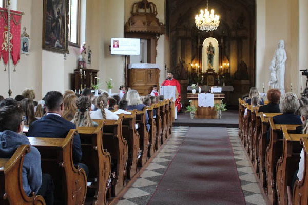 Mezőnyárád – A Boldog Sándor Istvánról elnevezett iskolában is ünnepeltek