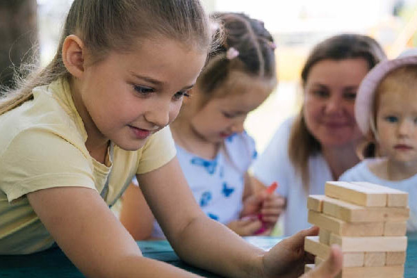 Ukrajna – Nyári tábor a háború elől menekült gyerekeknek