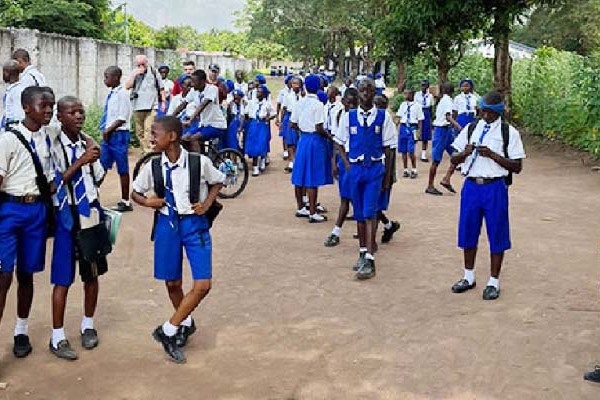 Sierra Leone – A szaléziak megváltoztatják a fiatal utcagyerekek életét