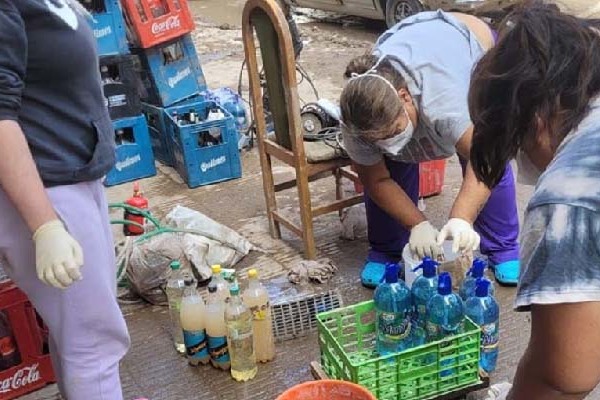 Argentína – Bahía Blanca városa még mindig víz alatt: A remény üzenete