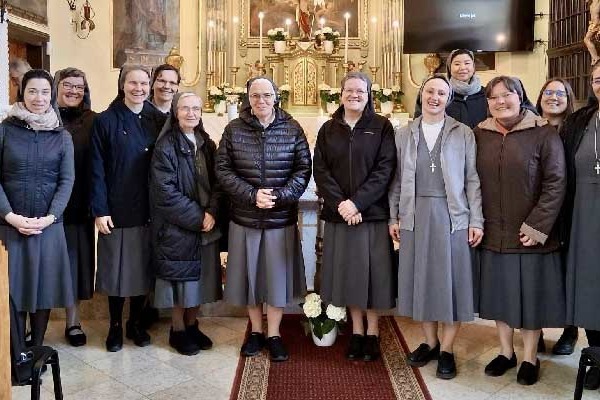 Oladon jártak a Don Bosco Nővérek