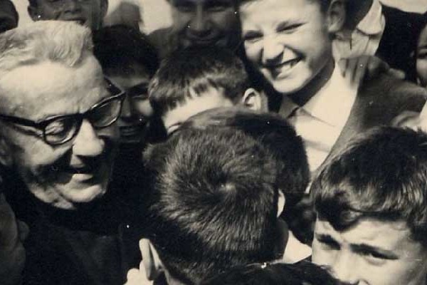 Carlo Braga, aki elvitte Don Bosco szívét Kínába